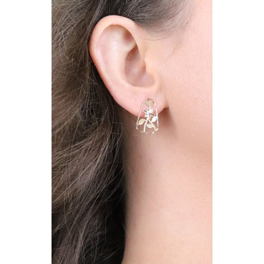 14k Yellow Gold Flower Floral Design Earrings Stud Post 3/4" x 1/2" - Picture 4 of 10